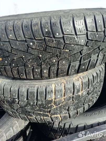 Зимние шины 215 60 16