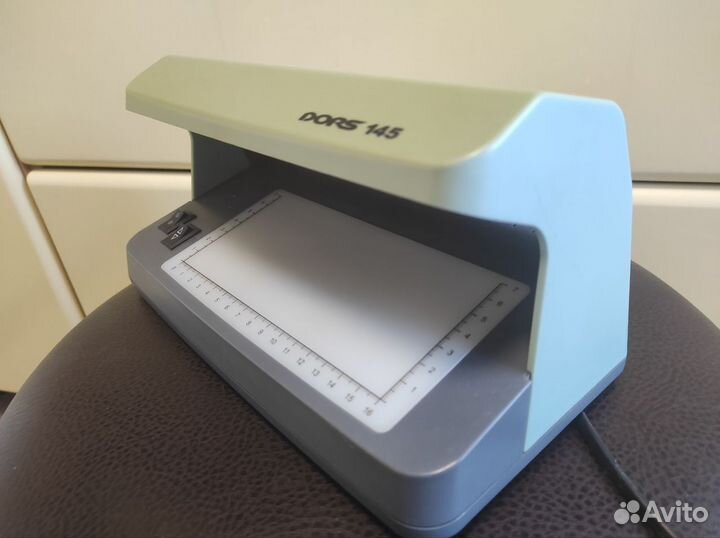 Ультрафиолетовый детектор валюты Dors 145