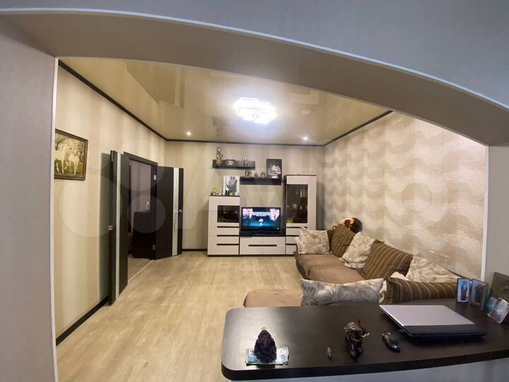 2-к. квартира, 53,8 м², 1/9 эт.