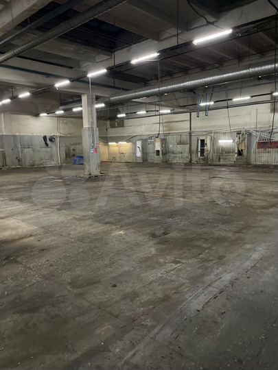 Склад, 1800 м²