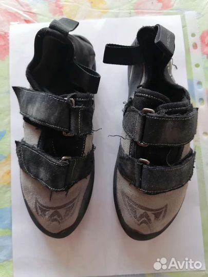 Скальные туфли Mad rock