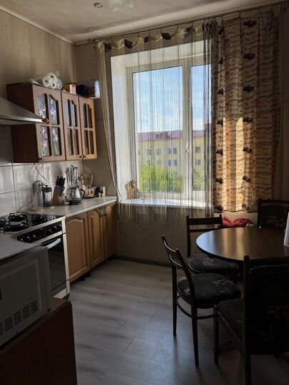 2-к. квартира, 58 м², 5/5 эт.