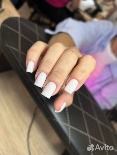 Маникюр и педикюр