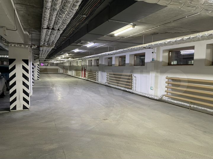 Машиноместо, 18 м²