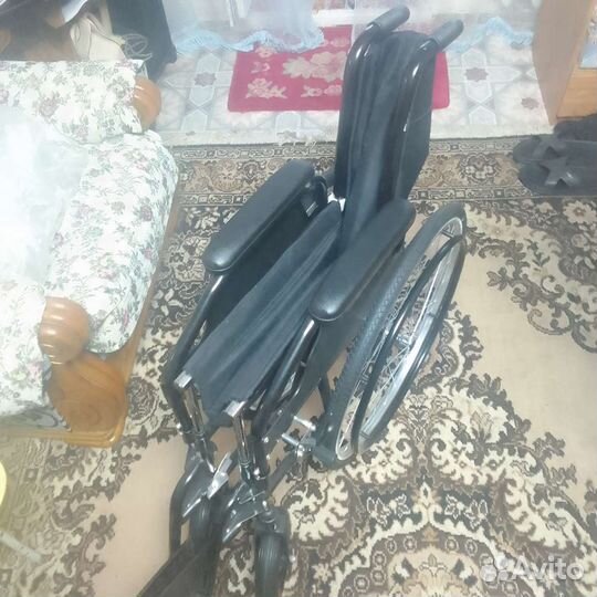 Коляска инвалидная