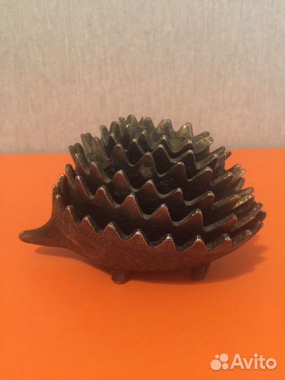 Чугун.Пепельница «Ёжик» СССР