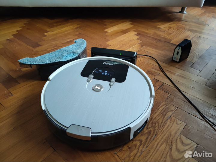 Робот пылесос моющий Genio Deluxe 500