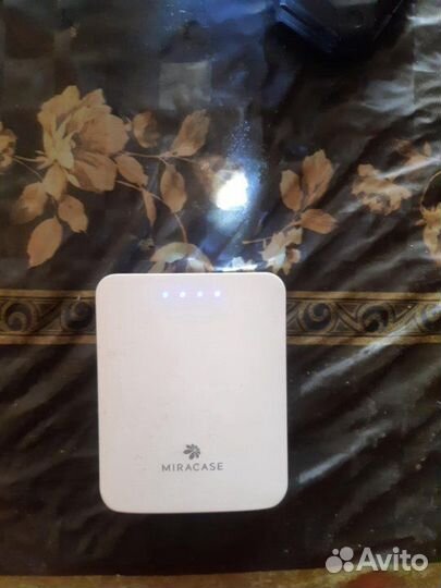 Внешний акб аккумулятор Miracase на 10400 mAh