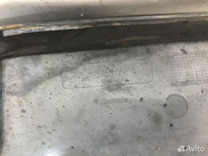 Корпус подножек правый Daf XF105