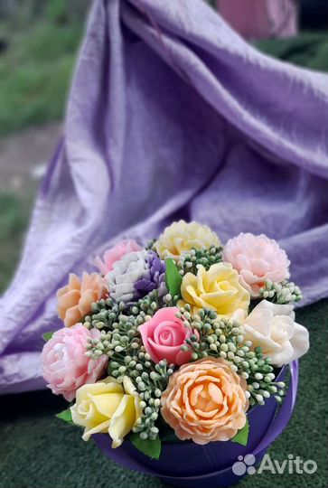 Букет из пенных роз