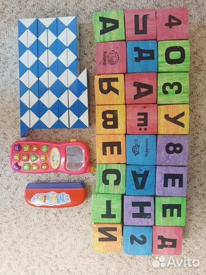 Кубики, губная гармошка и тд