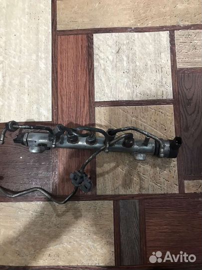 Топливная рампа peugeot 4007 2.2 diesel