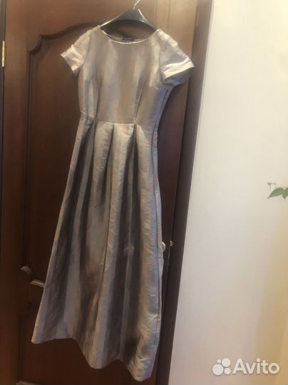 Нарядное платье размер 42 44 Max Go