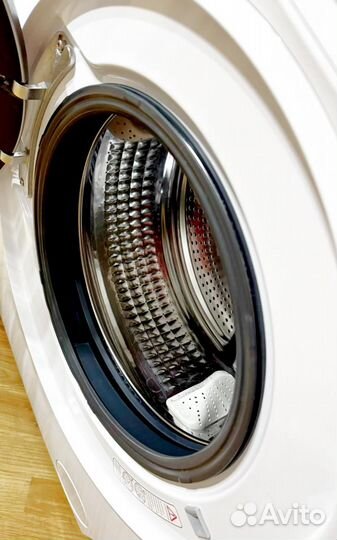 Узкая машинка Haier (инверторная)