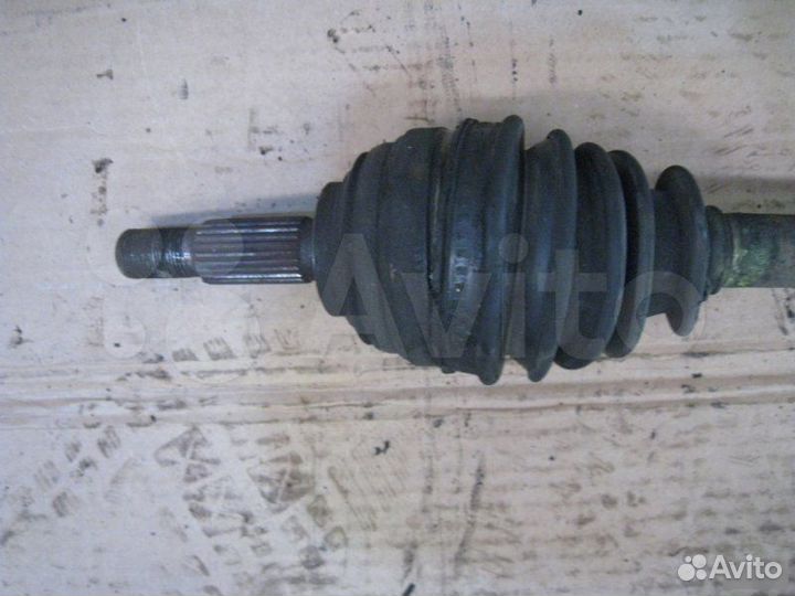 Полуось привод шрус передний левый Renault Megane