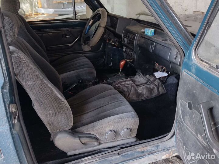 LADA 4x4 (Нива) 1.7 МТ, 1997, 200 000 км