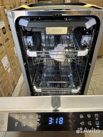 Инверторная посудомоечна машина Delonghi 45см