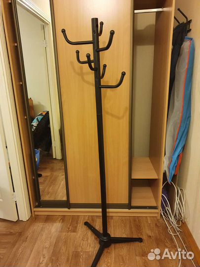 Вешалка для одежды напольная