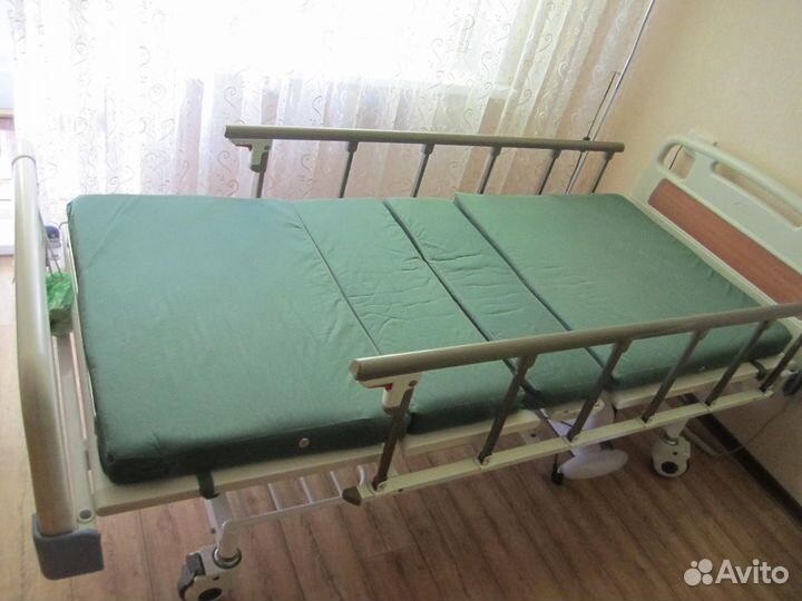 Медицинская кровать с электроприводом бу