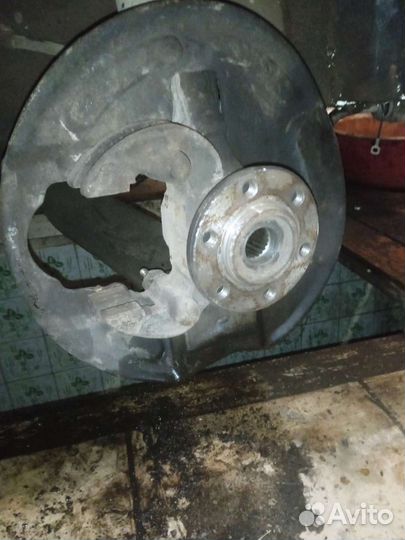 Правый поворотный кулак заз 1102 Таврия