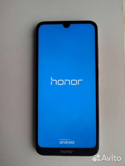 Телефон Honor 8а