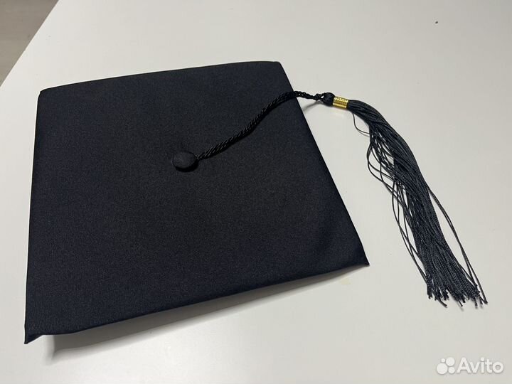 Прокат мантии на выпускной