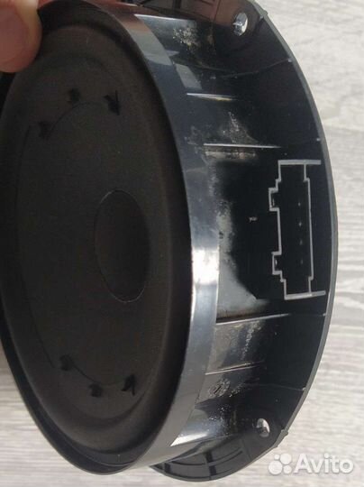 Динамик volkswagen jetta