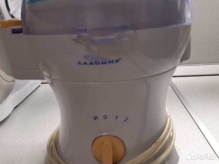 Соковыжималка Ладомир