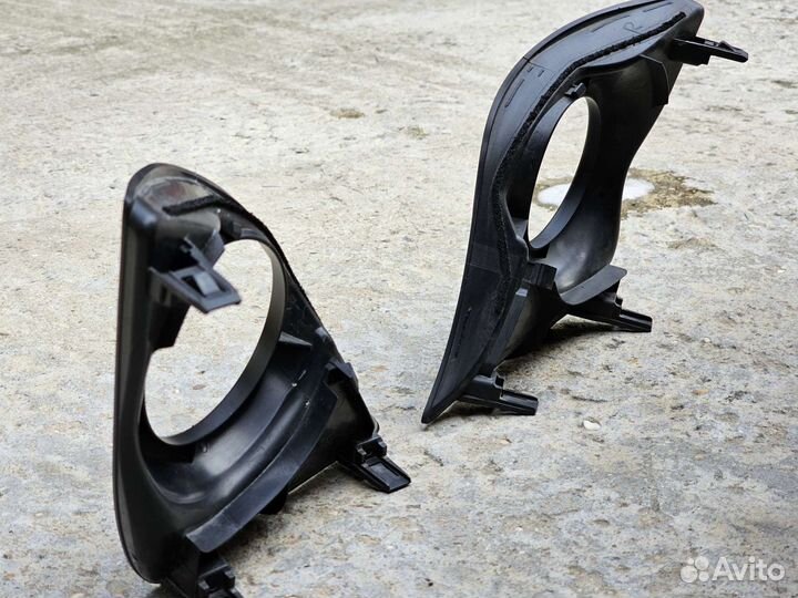 Накладки птф на Lexus IS250 (2010-2012)