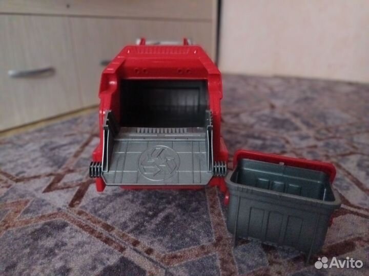 Игрушка машина мусоровоз