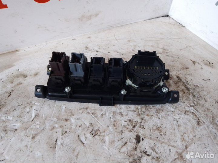 Блок управления полным приводом Nissan Navara D40