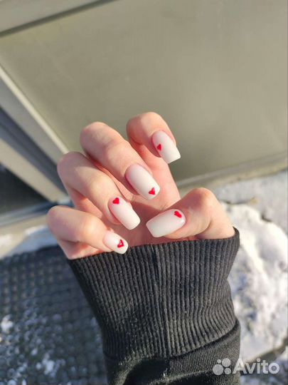 Маникюр на дому