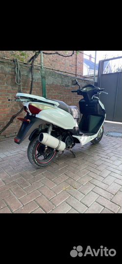 Скутер 150 кубов