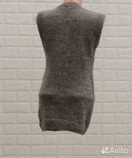 Новый шерстяной жилет
