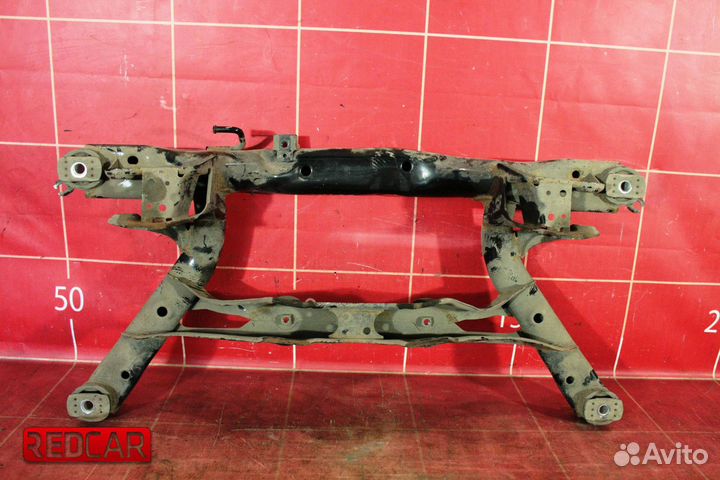 Балка зад подрамник Skoda Yeti (09)