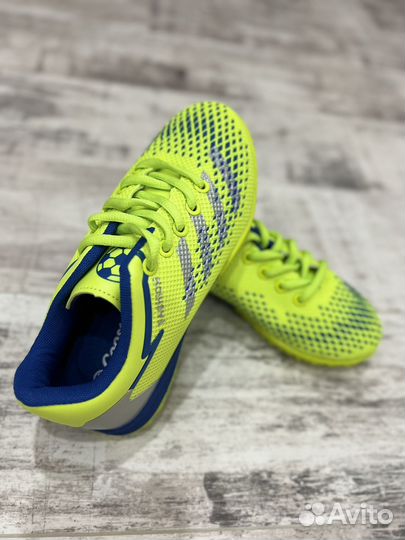 Бутсы футбольные сороконожки детские