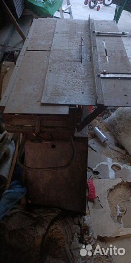 Деревообрабатывающий станок