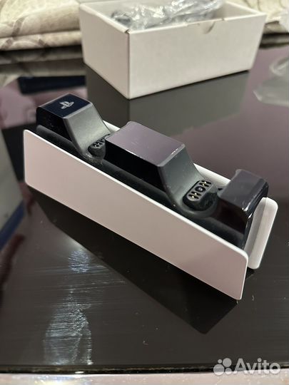 Зарядная станция для геймпадов ps5