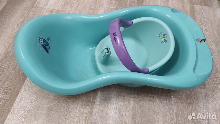 Детская ванночка для купания с горкой и сиденьем