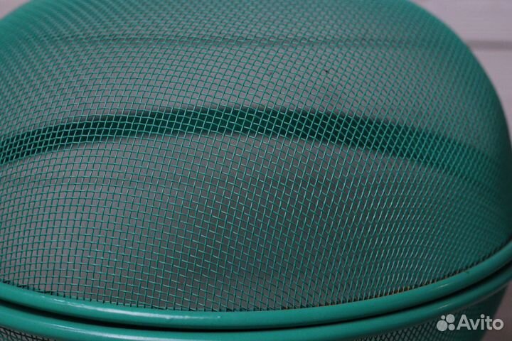 Фруктовница с защитной крышкой