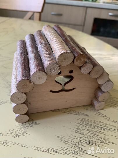 Домик из дерева для хомяка