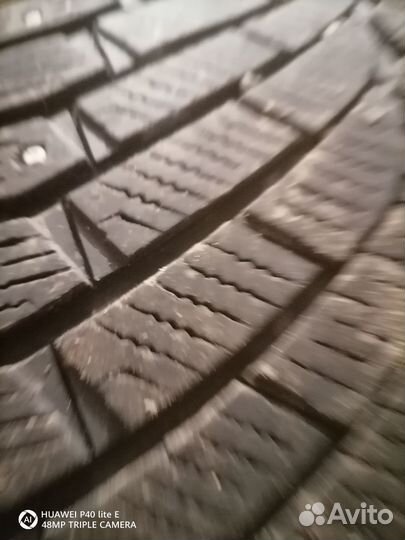 Continental Conti4x4IceContact 275/40 R20