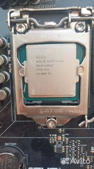 Материнская плата