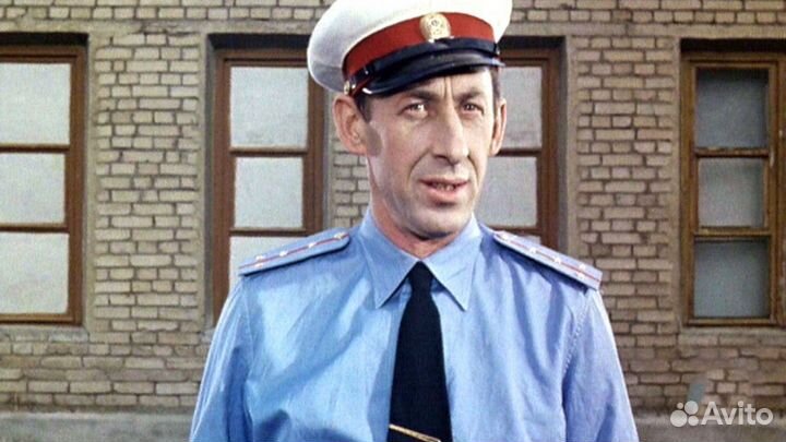 Оригинальная коллекционная вещь актера антиквар