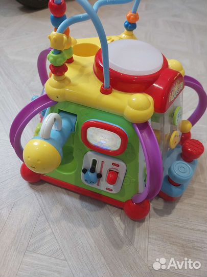 Развивающие игрушки бизиборд