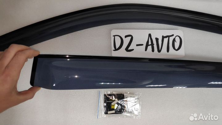 Ветровики на окна темные Land Cruiser 200