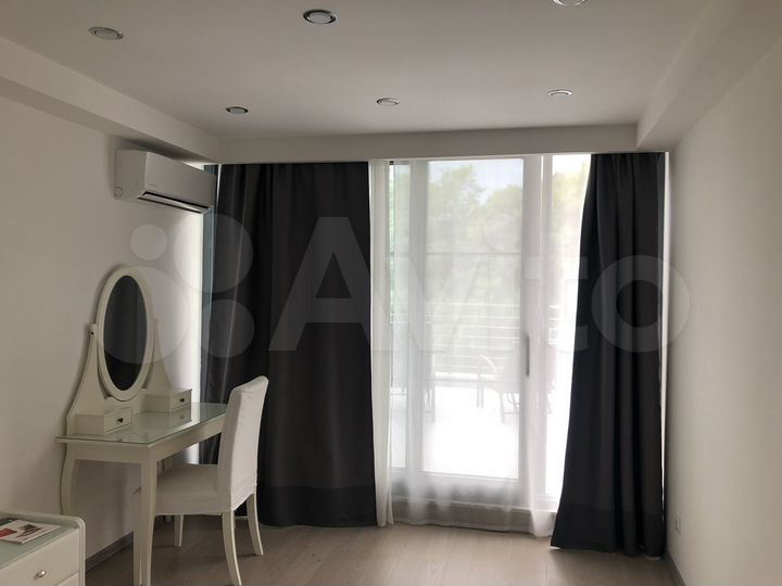 2-к. квартира, 70 м², 2/4 эт.