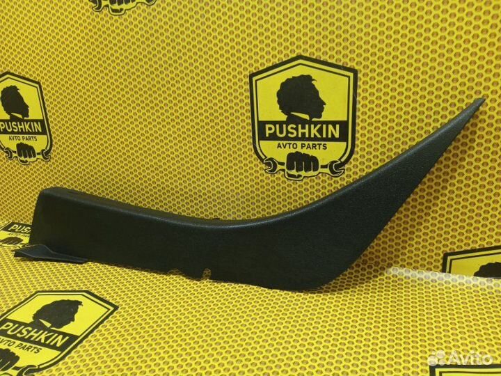 Обшивка стойки задней нижняя левая Renault Logan