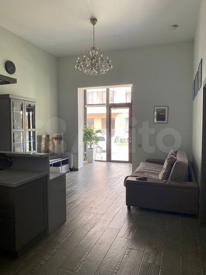 3-к. квартира, 80 м², 1/5 эт.