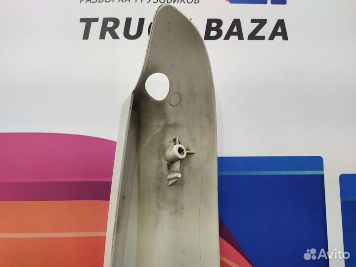 1653704 Спойлер кабины верхний правый Daf XF105